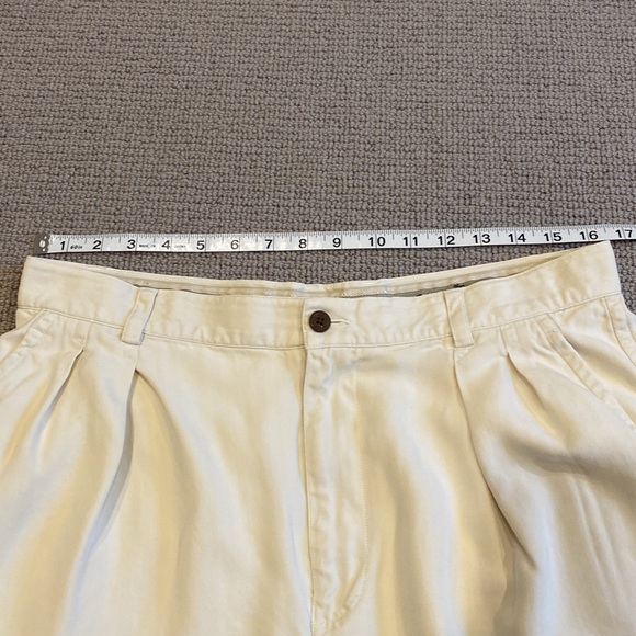 Tommy Bahamas Relax Men’s silk shorts. - Picture 6 of 10